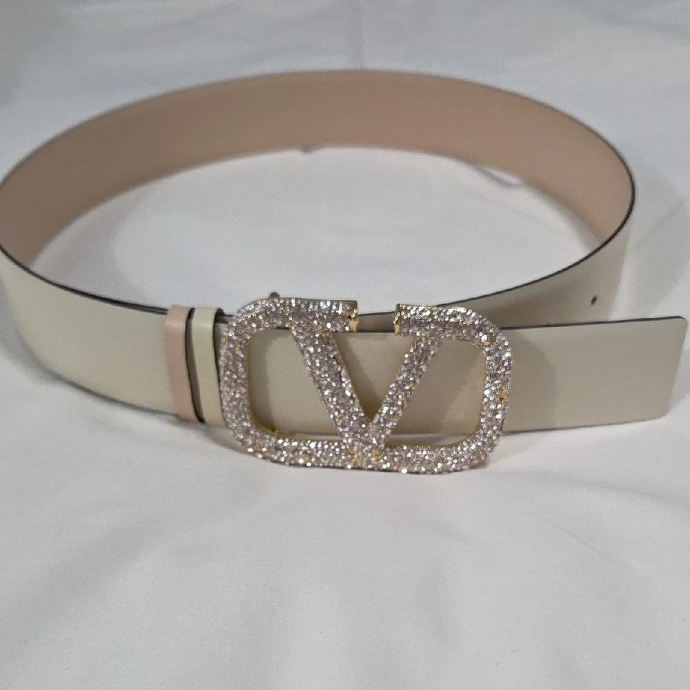 Valentino Garavani Cream Belt with Gold Sparkle Buckle - Picture 9 of 15